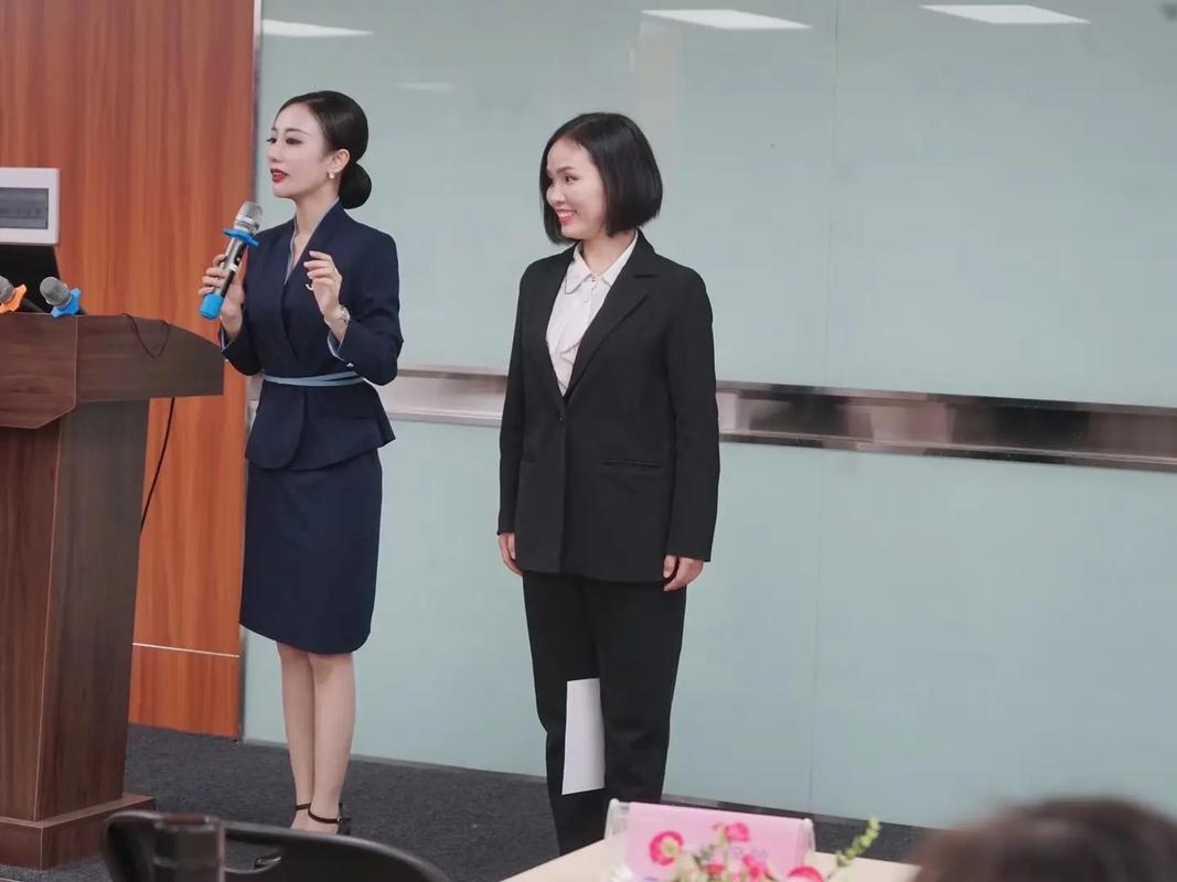 从产品到礼仪 保险行业商务礼仪的价值重塑